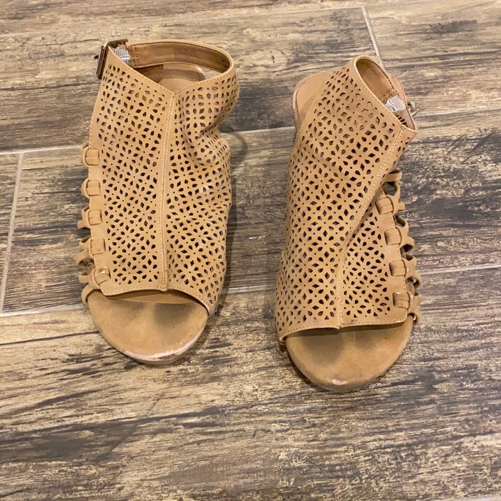 Vince Camuto
